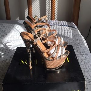 Paper Fox Platform Sandal